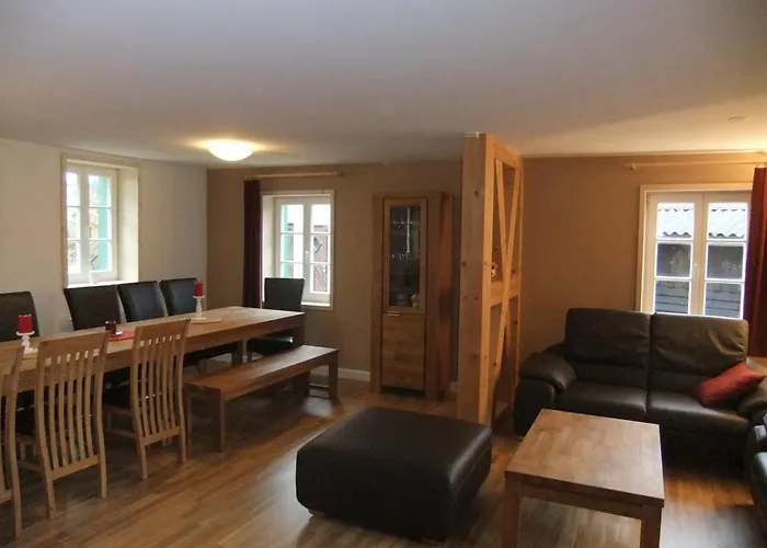 Hausjaegerborn Tanne